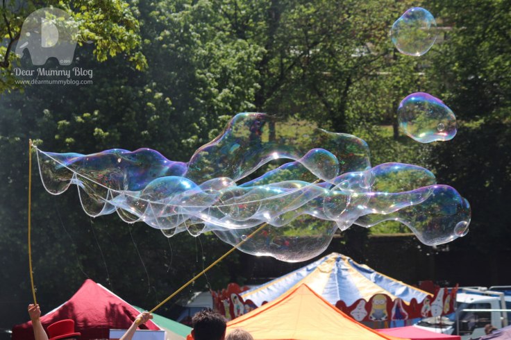 Giant bubbles at Funk the Family