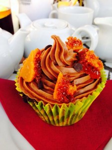 Honeycomb cupcake