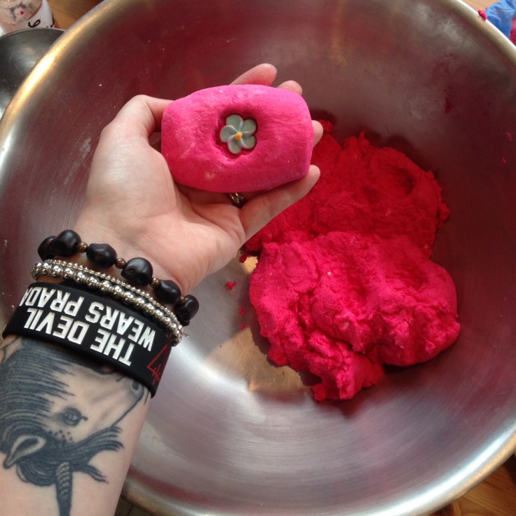 Lush Review Creamy Candy Bubble Bars