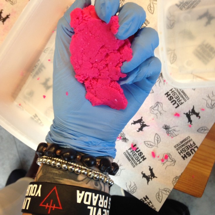 Lush Review Creamy Candy Bubble Bars