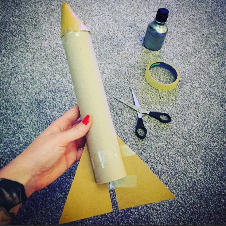 How to make a space rocket