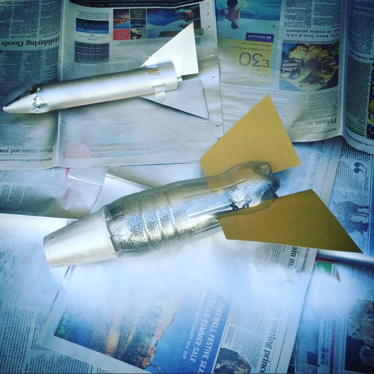 How to make a space rocket