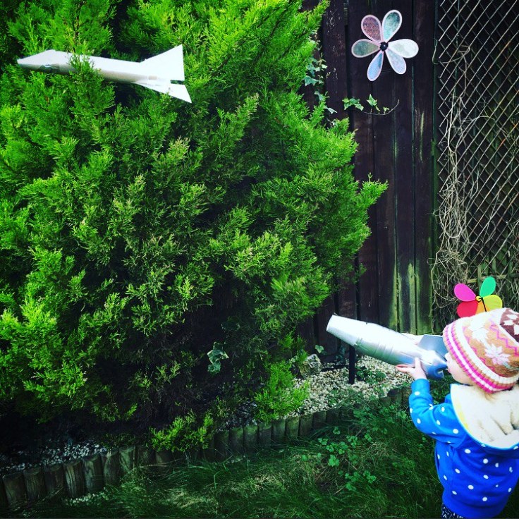 How to make a space rocket