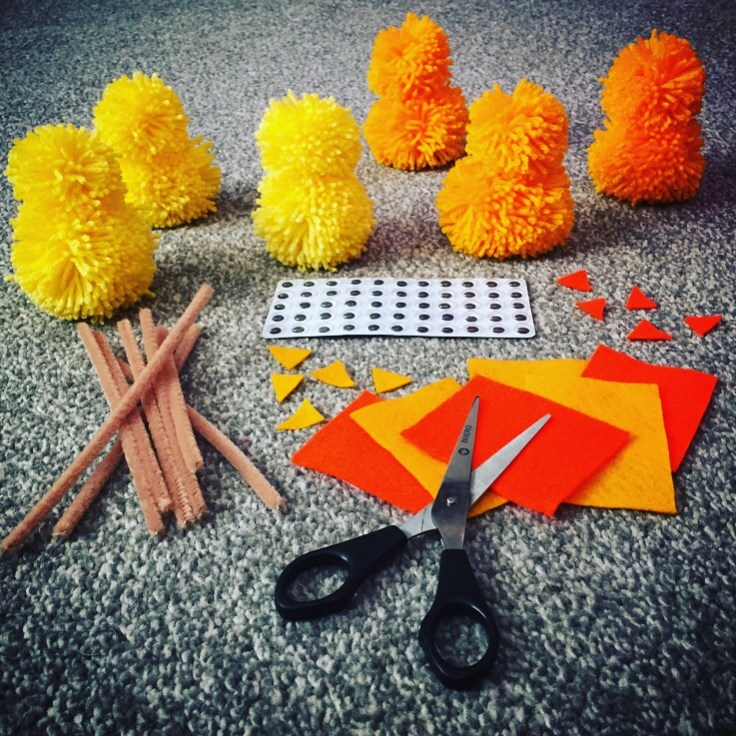How to make a Pom Pom Chick