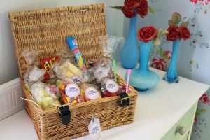 Lolly's Sweet Treats Hamper Review