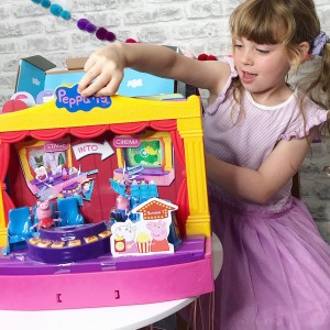 Peppa Pig’s Stage Playset Review