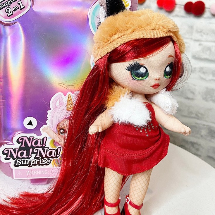 Na! Na! Na! Surprise Dolls Review