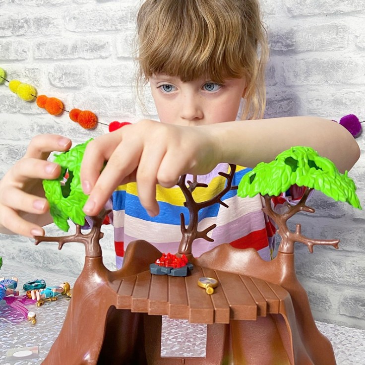 Playmobil 70001 Fairies Fairy Forest House review