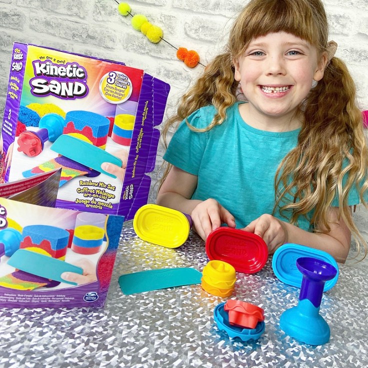 Kinetic Sand Rainbow Mix Set Review