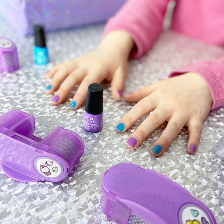 Cool Maker GO GLAM Nail Stamper!